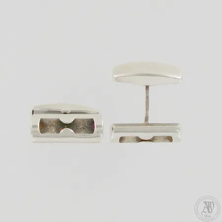 Kalvosinnapit, Kalevala koru, mitat 7x18mm, 925br, paino 11,8g Paino: 11,8 g