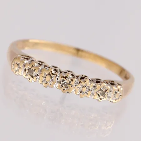 Timanttisormus 3xn.0.005ct, koko 16½, 585, paino 1,4g