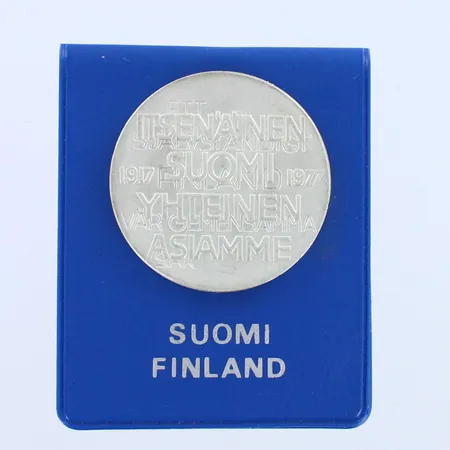 Juhlaraha Itsenäinen Suomi 60 vuotta, nimellisarvo 10mk, 500, paino 21,7g 