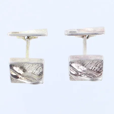 Kalvosinnapit, mitat 14,3x14,3mm, pankin logo, 925, paino 13,2g Paino: 13,2 g