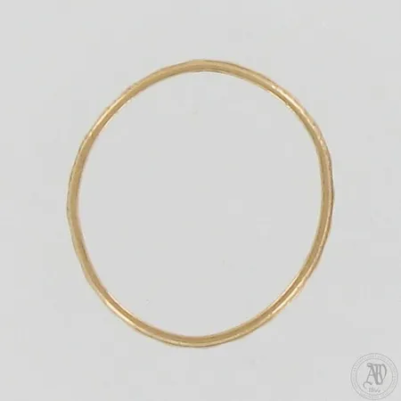 Viallinen sormus, 750, paino 1,8g Paino: 1,8 g