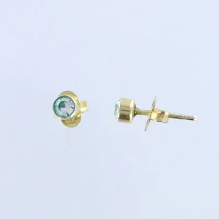 Kivikorvakorut, korkeus 4mm, 925br, paino 0,6g 