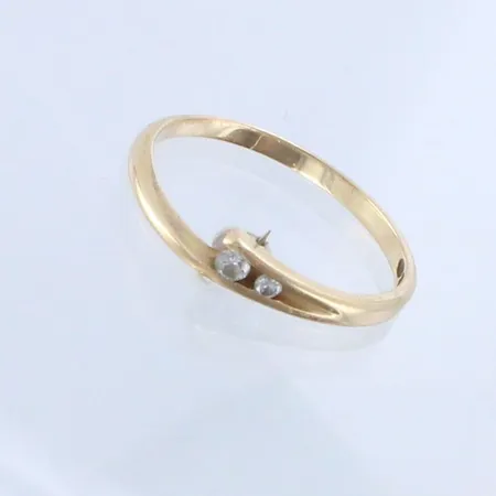 Timanttisormus 1xn.0.04ct (kivi heiluu) 1xn.0-02ct, koko 17½, 585, paino 1,4g 