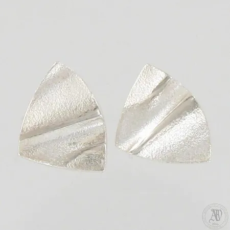 Claudem- korvakorut, Lapponia koru, design Zoltan Popovits, 925, paino 3,6g Paino: 3,6 g
