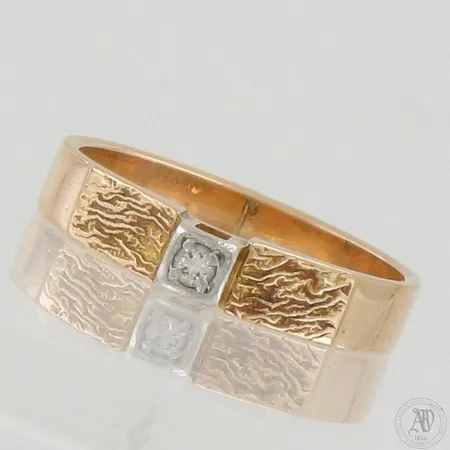 Timanttisormus 1xn.0.03ct, koko 16¾, 585, paino 3,0g Paino: 3 g