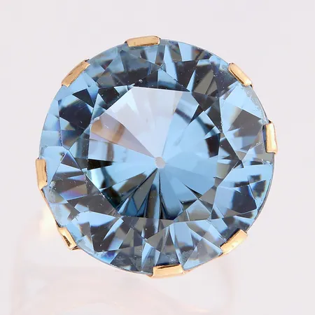 Kivisormus, koko 17, 585br, paino 6,7g
