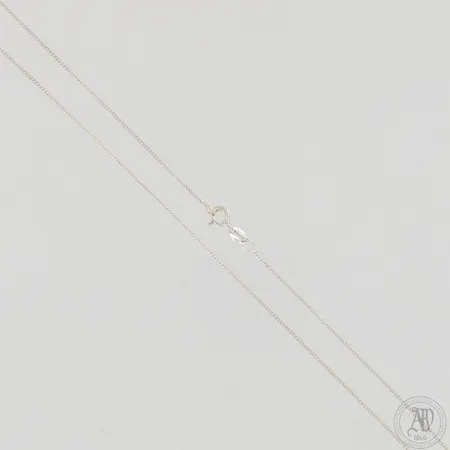 Panssarikaulaketju, käytön jälkiä, pituus ja leveys 42cm ja 1mm, 925, paino 1,4g Paino: 1,4 g
