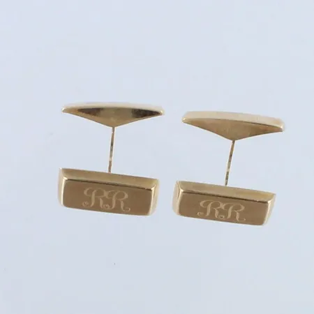 Kalvosinnapit, kaiverrettu ja käytön jälkiä, mitat 8x15mm, 585br, paino 3,7g