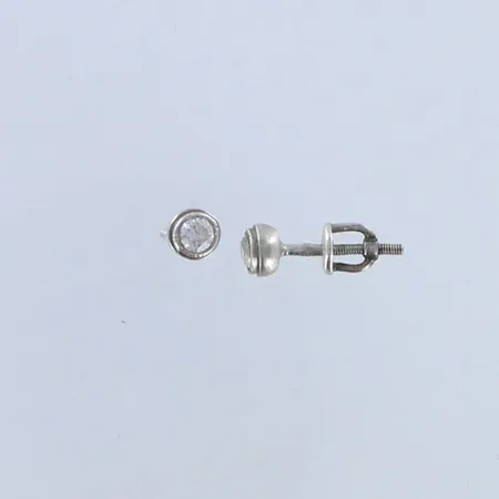 Kivikorvakorut, korkeus 5mm, yksi tausta puuttuu, 925br, paino 1,2g