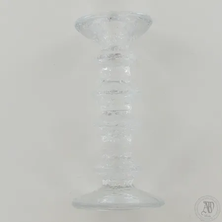 Kynttilänjalka Iittala, Festivo, design Timo Sarpaneva, korkeus 180mm.  Lähetetään postipakettina.
