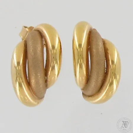 Korvakorut, korkeus ja leveys 15mm ja 10mm, 585, paino 2,6g Paino: 2,6 g
