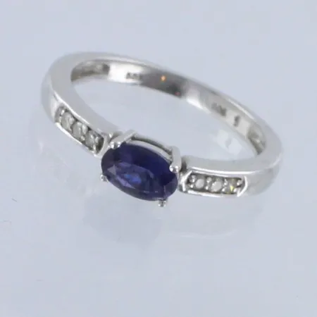 Kivisormus timanteilla 6xn.0.01ct, koko 16¾, 585br valkokulta,  Paino: 2,8 g