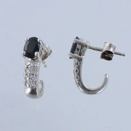 Kivikorvakorut timanteilla 16xn.0.005ct, taustat ei kultaa, korkeus 15mm, 585br valkokulta,  Paino: 3,6 g