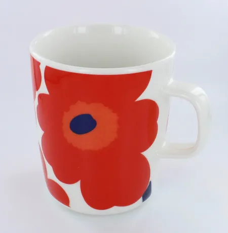 Muki 2,5dl, Oiva/Unikko Marimekko Lähetetään postipakettina.