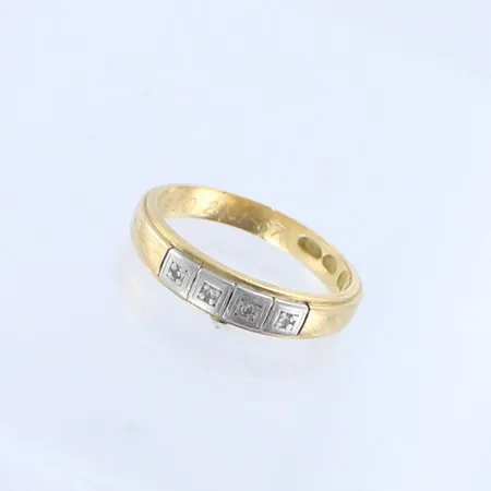Timanttisormus4xn.0.005ct, kaiverrettu, koko 17, 750 kelta- ja valkokulta, 