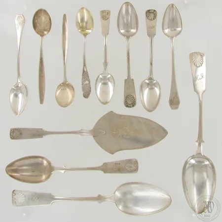 Pöytähopeaa, kaiverrettu, osa viallisia, 813-916,  Paino: 254,4 g