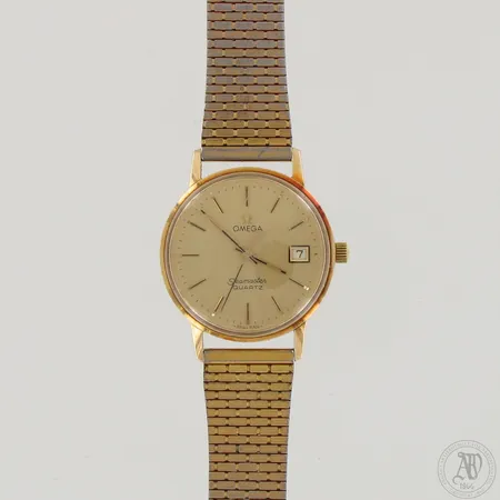 Kultarannekello Omega Seamaster quartz metallirannekkeella, Ø ja pituus 35mm ja 200mm, takakanessa kaiverrus ja rannekkeen kultauksessa kulumaa sekä lasissa naarmuja, 585br,  Paino: 63 g