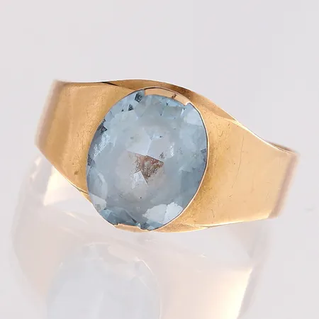 Kivisormus, kivessä kulumaa, koko16½, 585br, Paino: 2,3 g