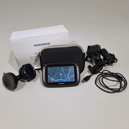 Moottoripyöränavigaattori, Tomtom Rider 550 World, tarvikkeet Lähetetään postipakettina.