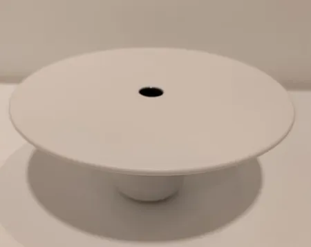 Keramiikkavati, NATHALIE LAHDENMÄKI, 'POINT', Pro Arte -99, Arabia Finland, Ø 170mm. Lähetetään postipakettina.