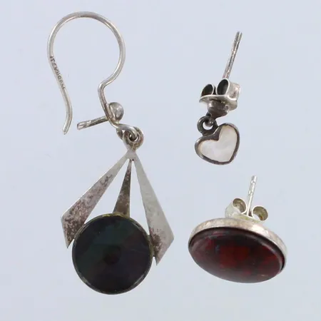 Kolme kivikorvakorua, korkeudet 10-38mm, 925br, Paino: 3,5g