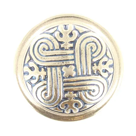 Rintaneula, Kalevala Koru Hannunvaakuna, Ø 28mm, pronssia