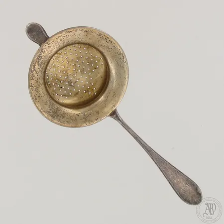 Teesihti, kaiverrettu, pituus 155mm, 813,  Paino: 38,9 g