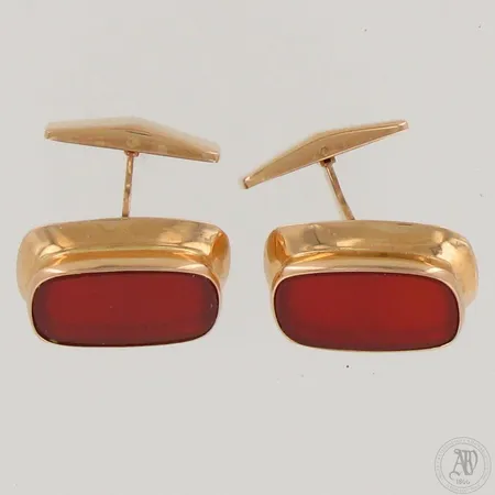 Kivikalvosinnapit, käytön jälkiä, mitat 14x18mm, 585br,  Paino: 6 g