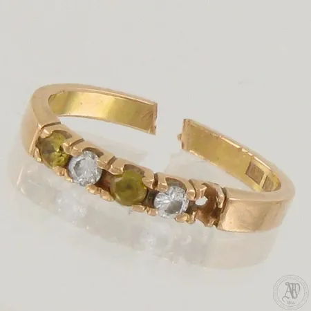 Viallinen kivisormus timanteilla 2xn.0.05ct, 750br,  Paino: 2,5 g