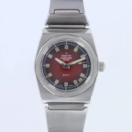 Zenith Defy 28800 Automatic Burgundy Dial, käytön jälkiä, lasissa ja rungossa naarmuja, rungonmitat 38x45mm, rannekkeen pituus 195mm