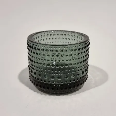 Tuikkulyhty Iittala, Kastehelmi, korkeus 64mm, harmaa Lähetetään postipakettina.