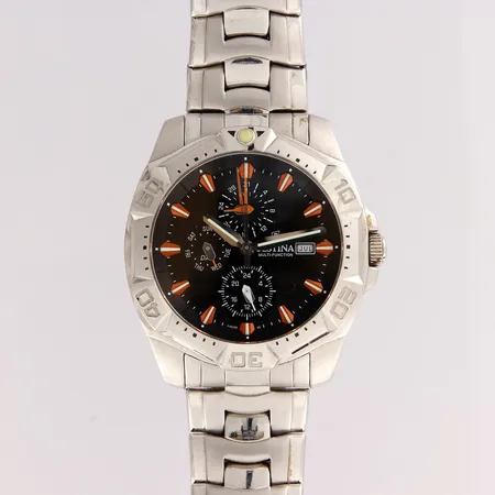 Teräsrannekello, Festina, Multi-Function, lasissa naarmu, quartz, taulun Ø44mm, ref. F16290, laatikko jossa nahkaranneke Lähetetään postipakettina.