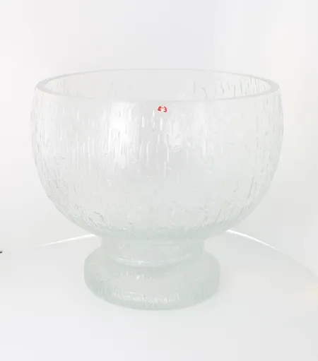 Boolimalja iittala, Kekkerit. Design Timo Sarpaneva, 200mm, sisäreunassa pienenpieni särö Lähetetään postipakettina.