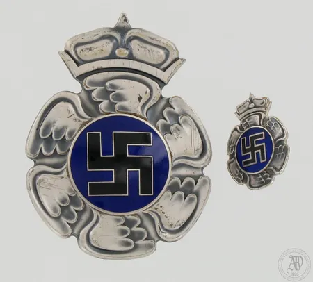 Suomen ilmavoimien lentomerkki 19181945 M19 ja mini