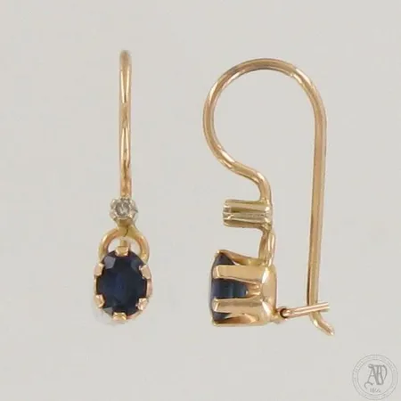 Kivikorvakorut, korkeus 18mm, 585br,  Paino: 1,2 g