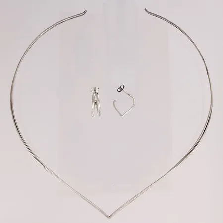 Kaulakoru ja korvakorut, Compro, Kultakeskus, design Karl Laine, laatikko, 925, Paino: 18,6 g