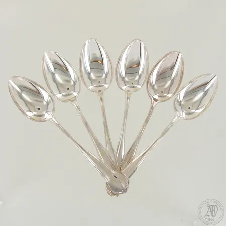 Kuusi jälkiruokalusikkaa, Chippendale, pituus 170mm, 830,  Paino: 232,7 g