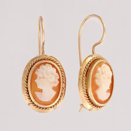 Camee-korvakorut, korkeus 26mm, 585br,  Paino: 2,6 g