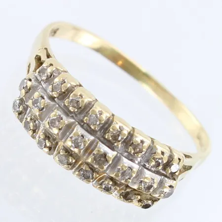 Viallinen timanttisormus 23xn.0.005ct, yksi timantti puuttuu, koko 19, 585br, Paino: 2,9 g
