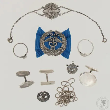 Viallisia koruja, 813-925br,  Paino: 40,2 g