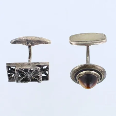 Eripari kalvosinnapit, 813br,  Paino: 11,5 g