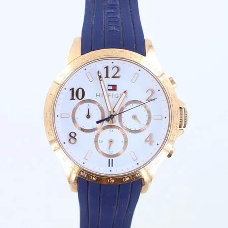 Rannekello Hilfiger, th. 287.3 .34.1970, taulun Ø 38mm, Quartz, pieniä käytön jälkiä