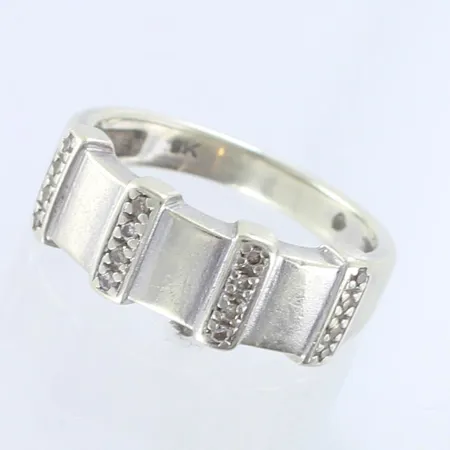 Timanttisormus 16xn.0.005ct, koko 17, 375 valkokulta,  Paino: 4,2 g