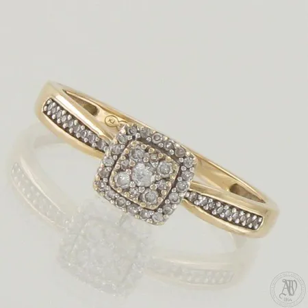 Timanttisormus 24xn.0.005ct 4xn.0.01ct 1xn.0.02ct, koko 16½, 585,  Paino: 1,9 g