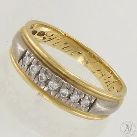 Timanttisormus 7xn.0.01ct, koko 16½, kaiverrettu, 750, Paino: 3,4 g