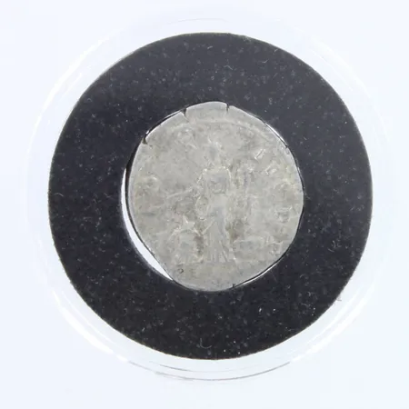 Hopearaha, denaari, n.161-180 jKr, hopeaa,  Paino: 3 g
