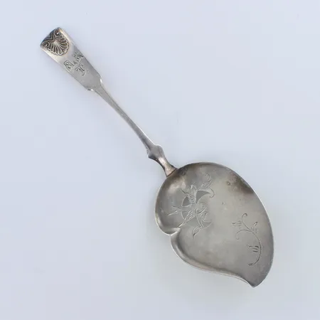 Kakkulapio, musla, kaiverrettu, pituus 173mm, 813h,  Paino: 28,6 g