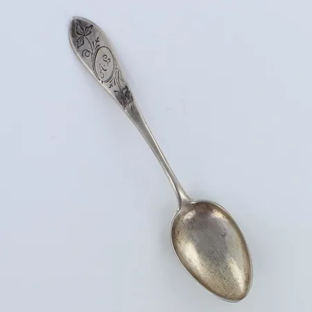 Kahvilusikka, kaiverrettu, pituus 123mm, 813h  Paino: 12 g