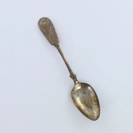 Kahvilusikka, kaiverrettu, pituus 122mm, 813h,  Paino: 9,8 g