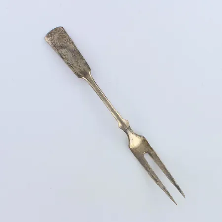 Leikkelehaarukka, kaiverrettu, Musla, pituus 163mm, 813h ,  Paino: 27,6 g